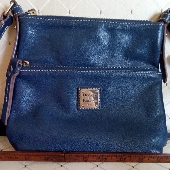 DOONEY AND BOURKE CROSSBODY - Picture 7 of 7